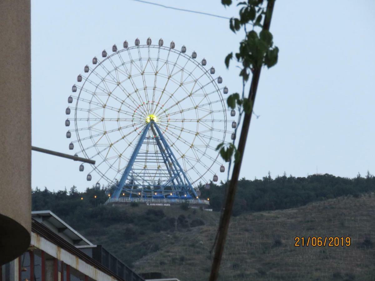 Atlas Hotel Tbilisi Buitenkant foto