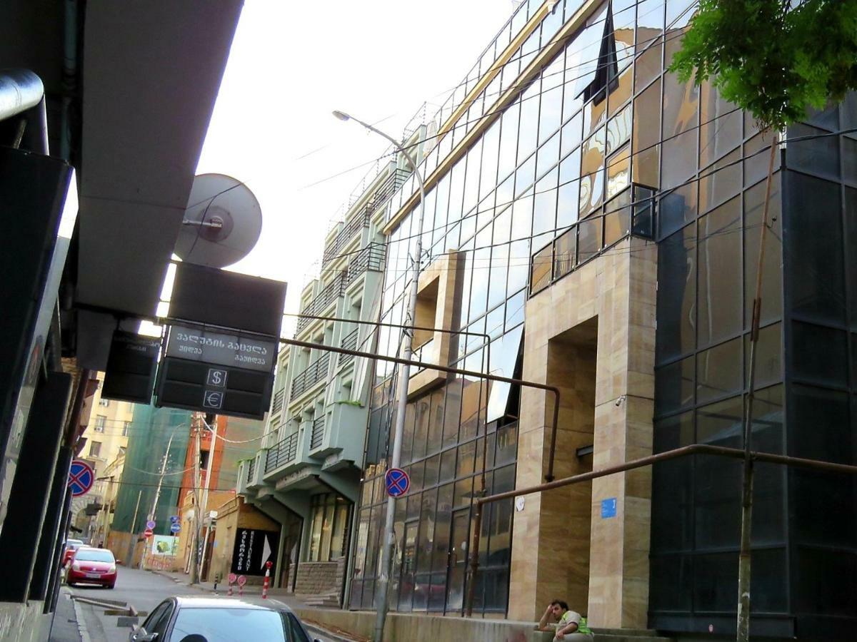 Atlas Hotel Tbilisi Buitenkant foto